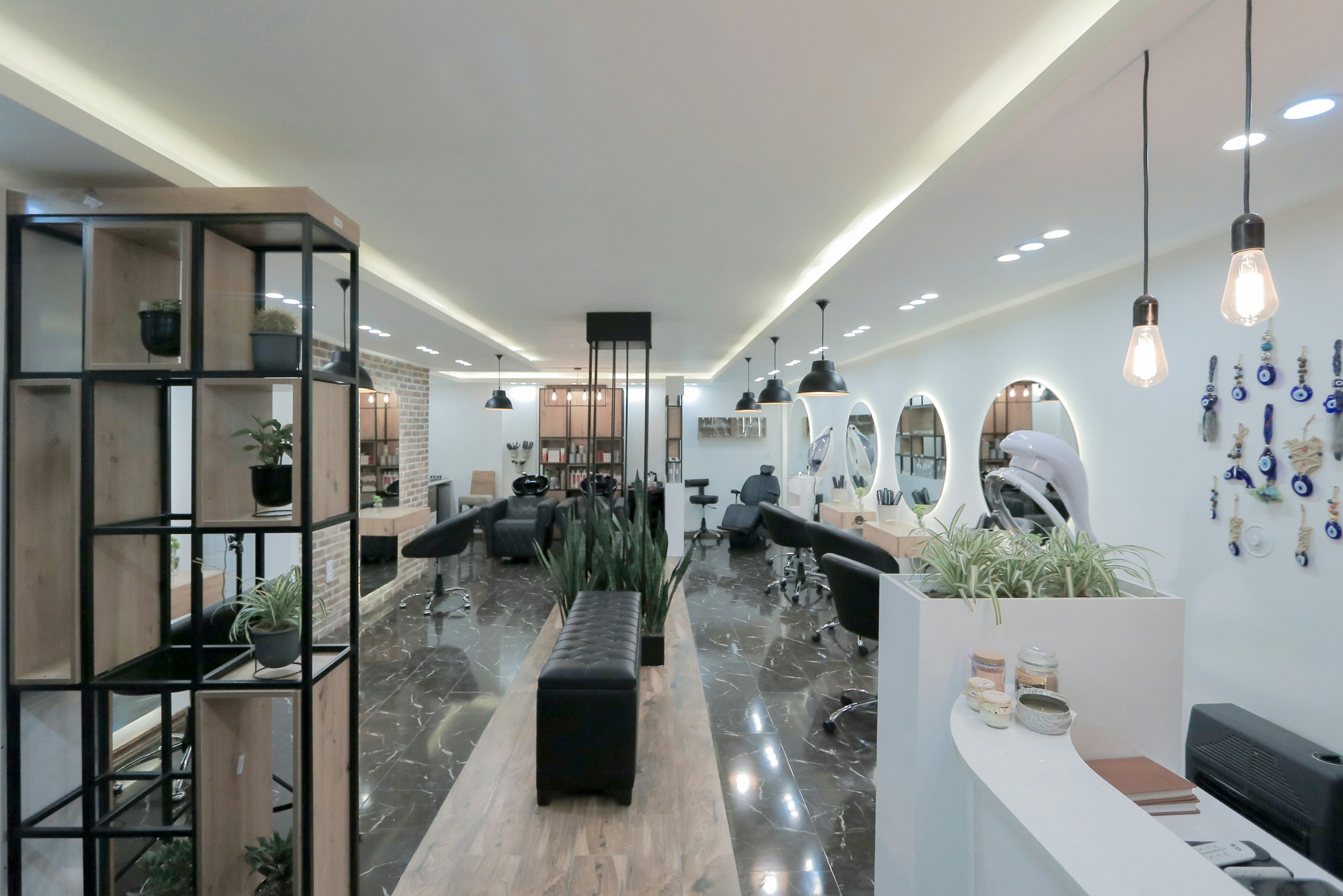 How Dubai Salons Can Cut No‑Shows by 50% with a Smart Salon Booking System